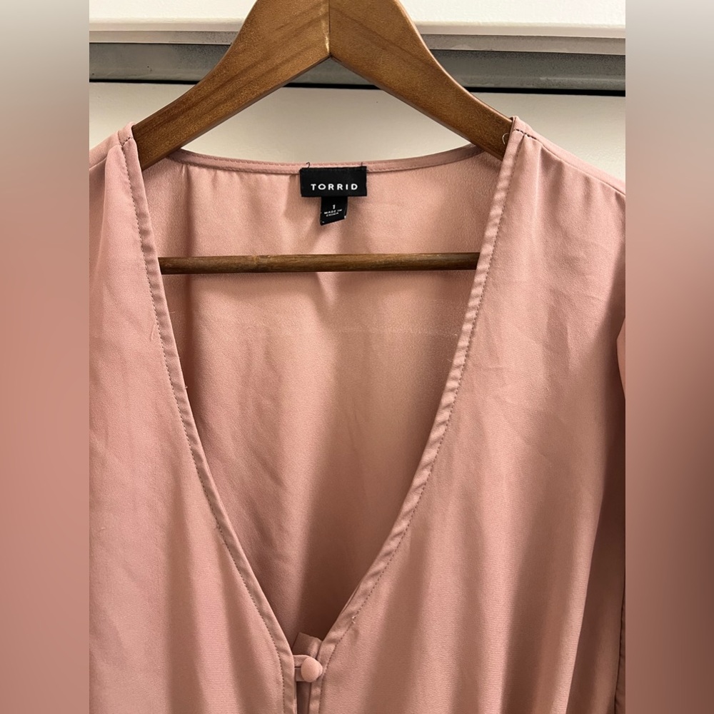 Torrid Georgette Flutter Sleeve Button Down Blouse - Picture 8 of 10